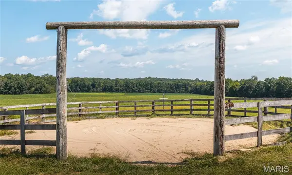 5300 McCallister RD, Gerald, MO 63037