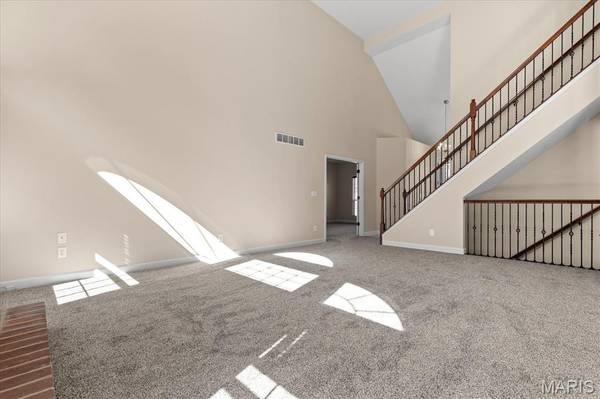 2221 Homefield Grove DR, O'fallon, MO 63366