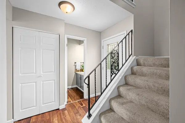 3640 Cedarwood CT, Bettendorf, IA 52722