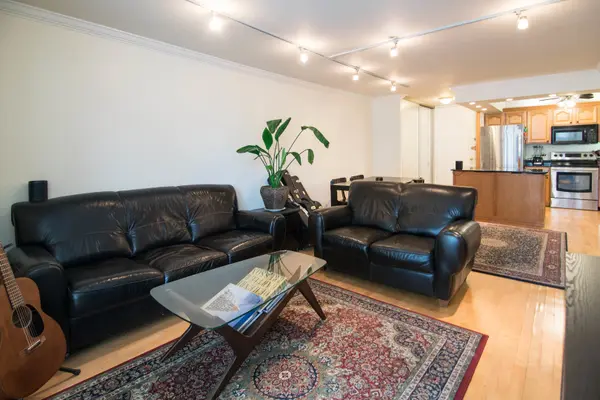 1340 N Dearborn Pkwy #8B, Chicago, IL 60610