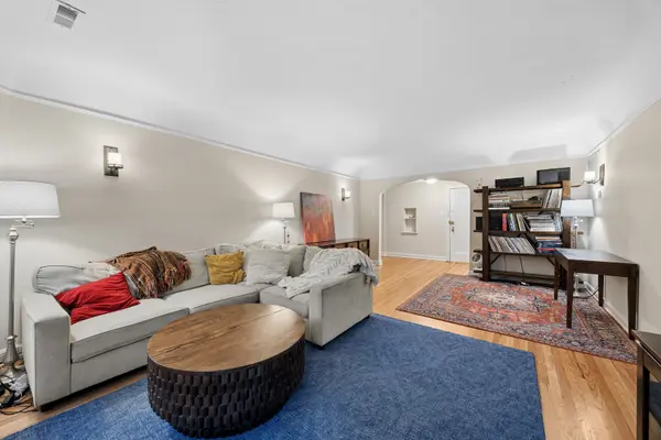 344 S Maple AVE #2B, Oak Park, IL 60302