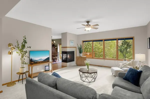 1443 Riverbluff DR, Hastings, MN 55033