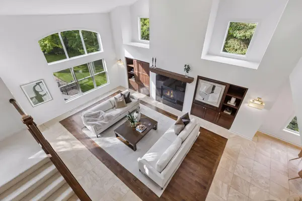 6484 Ivy WAY, Edina, MN 55436