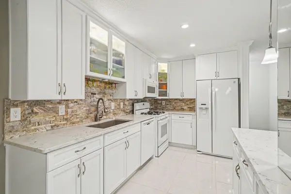 14054 Heywood PATH, Apple Valley, MN 55124