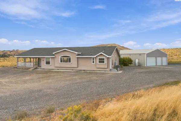 11708 E Ruppert Rd, Benton City, WA 99320