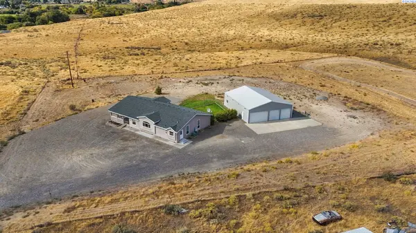 11708 E Ruppert Rd, Benton City, WA 99320