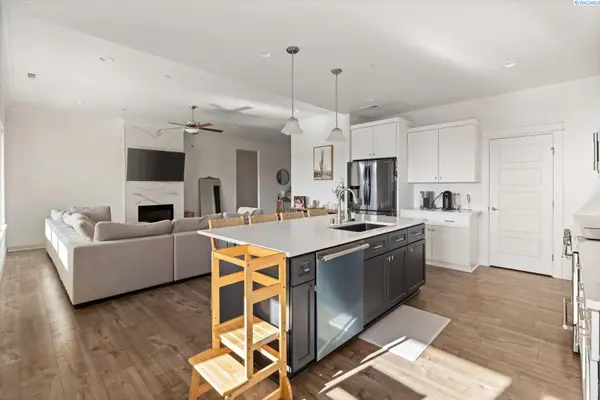 4203 Barbera St, Richland, WA 99352
