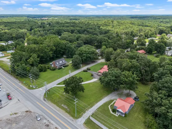 7436 Johnny Crow Rd, Lyles, TN 37098