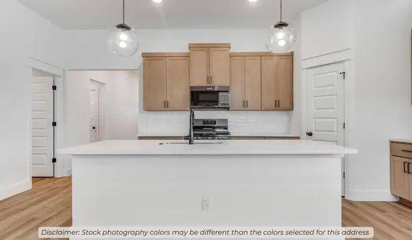 1012 W Pebblebrooke DR, Ozark, MO 65721