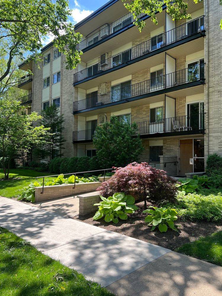 828 Oakton ST #5E, Evanston, IL 60202