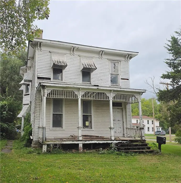 204 S Elm ST, Ottawa, KS 66067