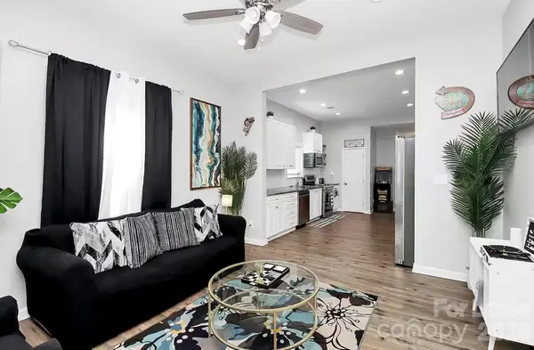 1806 Vinton ST, Charlotte, NC 28216