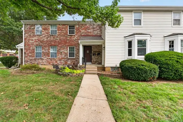 6811 N Askew CIR, Gladstone, MO 64119
