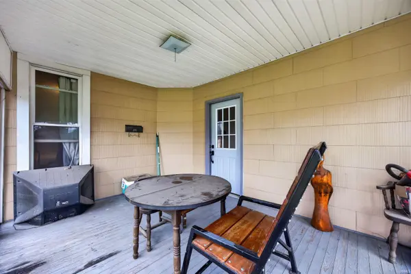 321 S Meridian ***, Jasonville, IN 47438