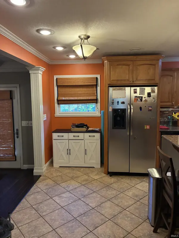 201 Cleveland ST, Monroe City, IN 47557