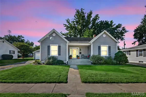 648 W Maple ST, Nashville, IL 62263