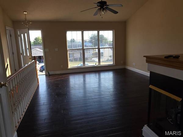 1184 Birdie LN, Jackson, MO 63755