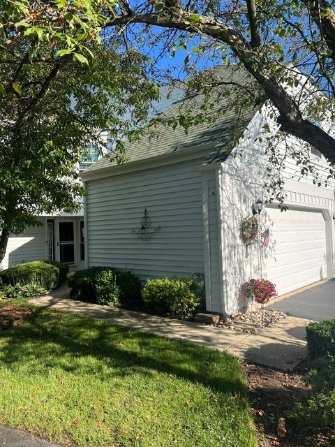 413 Country Lane CT, Wauconda, IL 60084