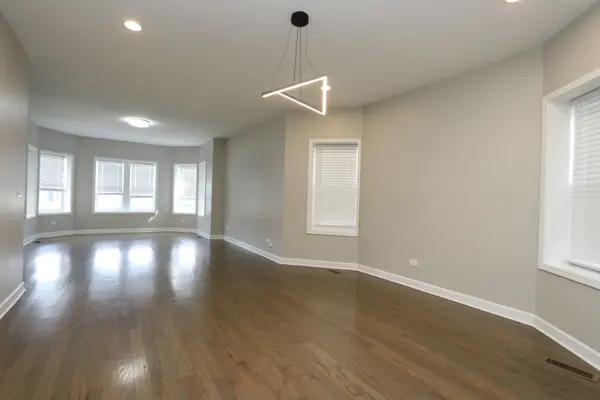 3138 N Marmora AVE #1, Chicago, IL 60634