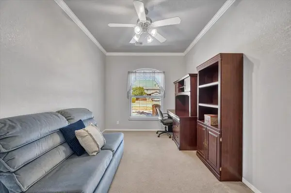 330 Woodcreek RD, Edmond, OK 73034