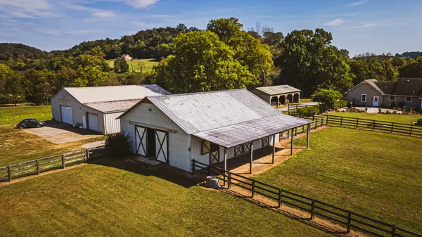 367 Fry Branch Rd, Lynnville, TN 38472