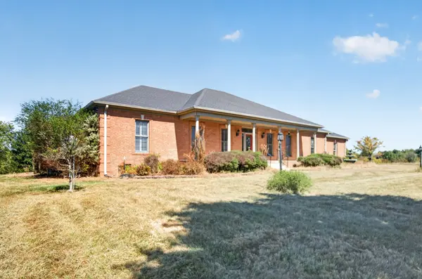 6515 Greenville Rd, Hopkinsville, KY 42240