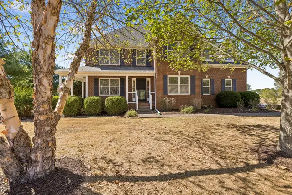 1922 Victorian Rd, Columbia, TN 38401
