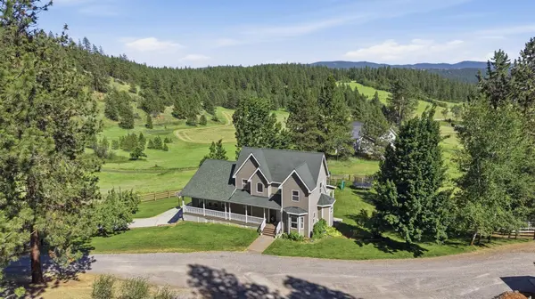 9516 E Day Rd, Mead, WA 99021