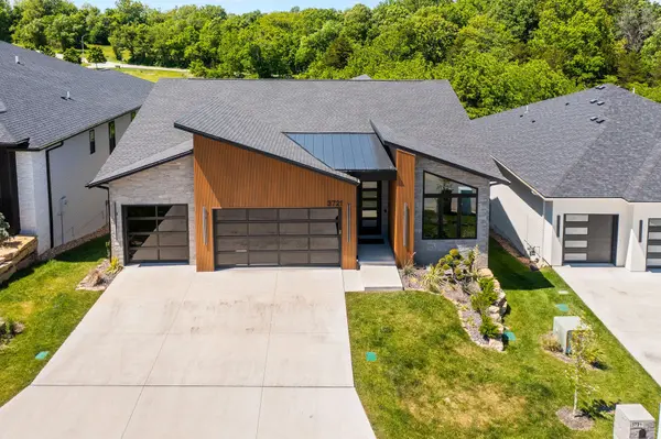 3721 E Woodhue ST, Springfield, MO 65802