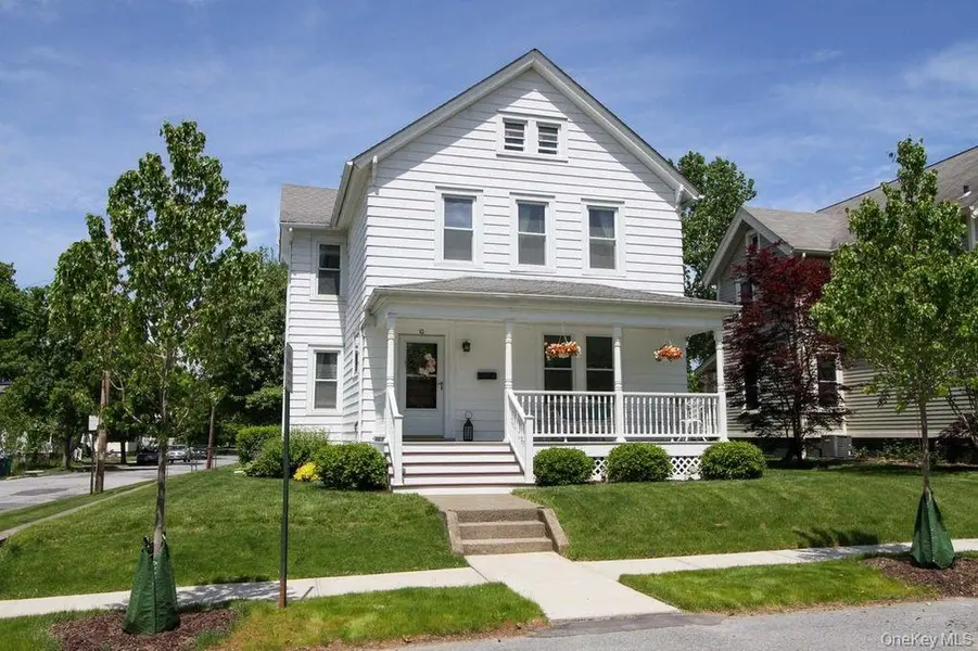10 Park ST, Wappingers Falls, NY 12590