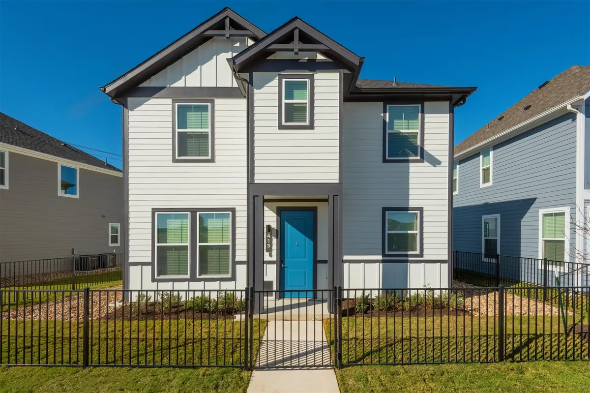 425 Sweetwood LN, Leander, TX 78641