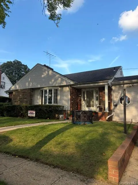 1001 5th AVE, New Hyde Park, NY 11040