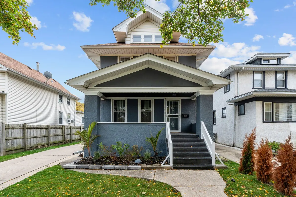 606 S 2nd AVE, Maywood, IL 60153