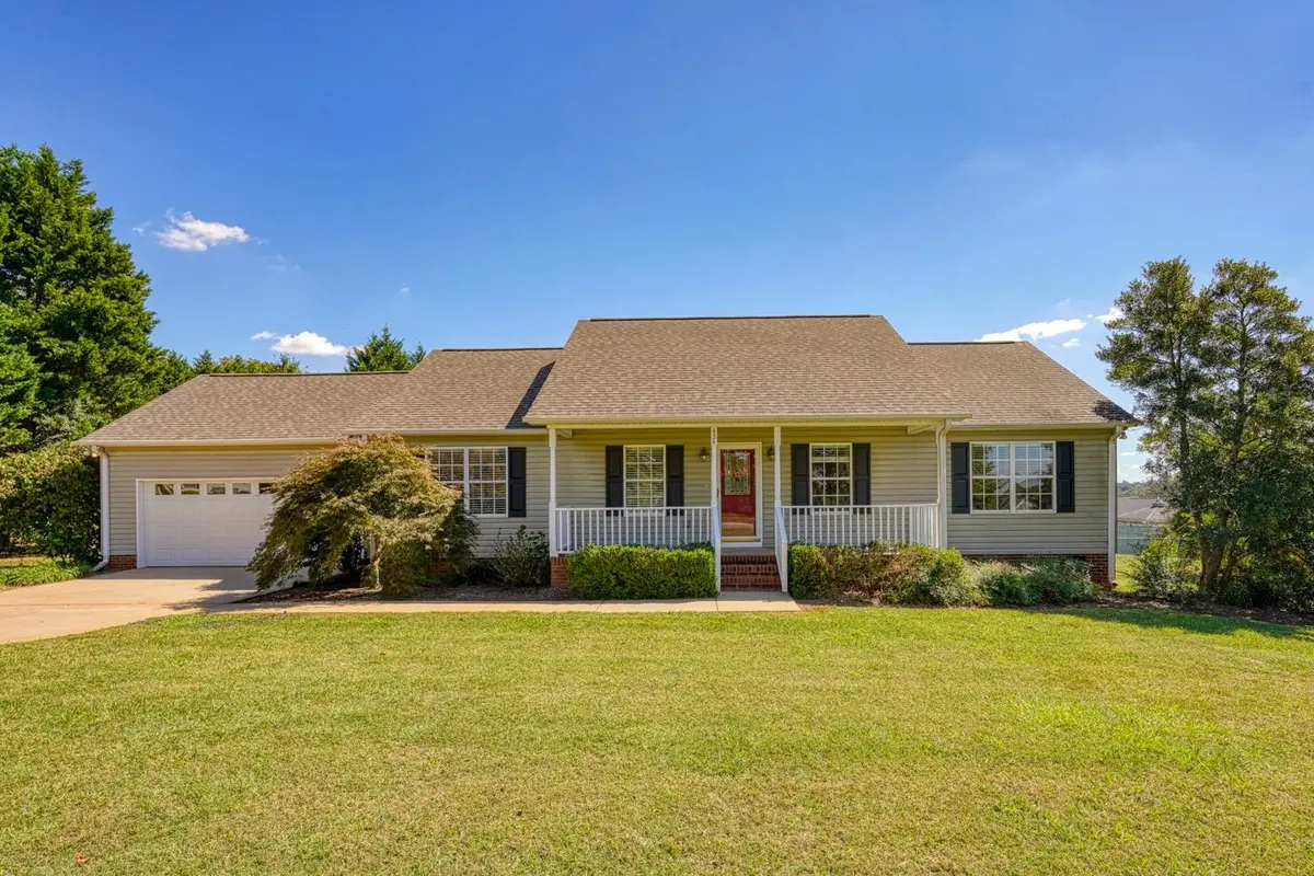 424 Bollweevil WAY, Wellford, SC 29385