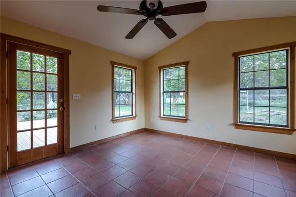 24002 Fossil TRL, Spicewood, TX 78669
