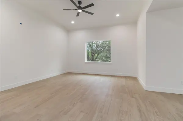 12 Meadow Oak CT, Wimberley, TX 78676