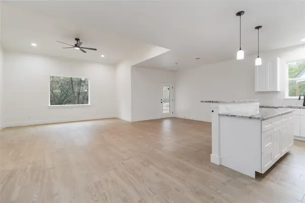 12 Meadow Oak CT, Wimberley, TX 78676