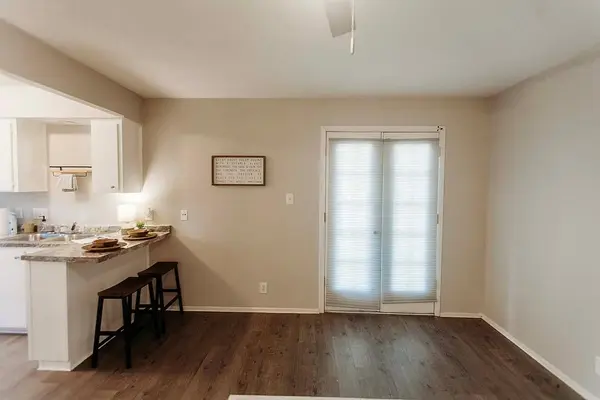 3712 Manchaca RD #7, Austin, TX 78704