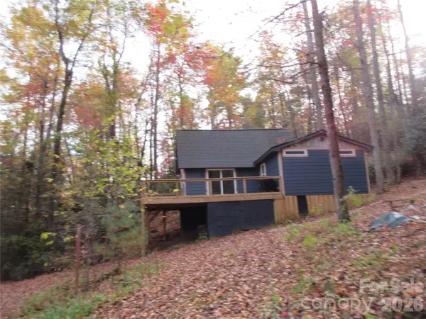 30 Rainbow Lake CIR, Black Mountain, NC 28711