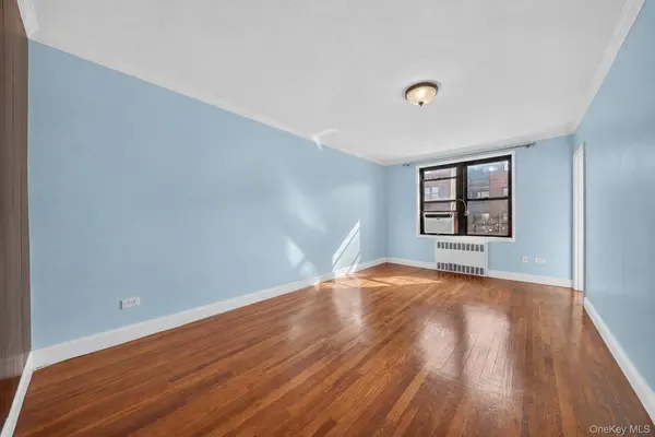 150-25 72nd RD #5K, Kew Garden Hills, NY 11367