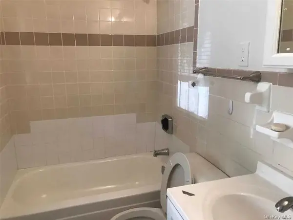 42-60 Colden ST #1B, Flushing, NY 11355