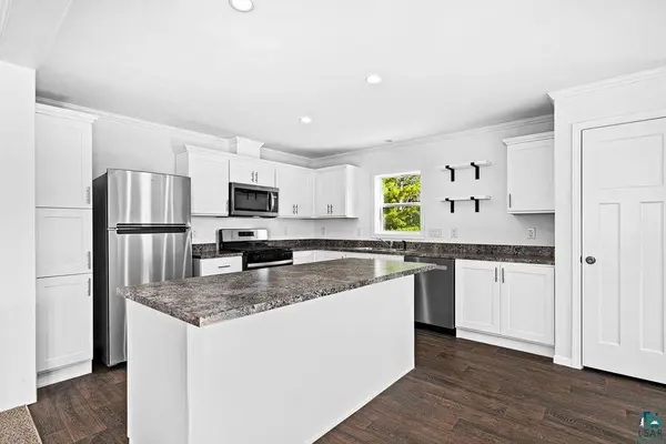 2309 E 11th St, Superior, WI 54880