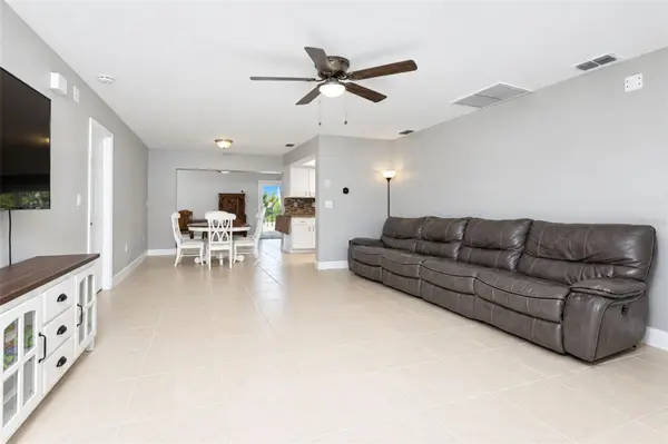 1093 DORCHESTER ST, Port Charlotte, FL 33952