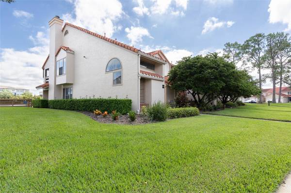 1905 GARDEN LAKE DR, Winter Haven, FL 33884