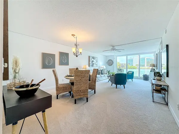 7425 BAY ISLAND DR S #105, South Pasadena, FL 33707