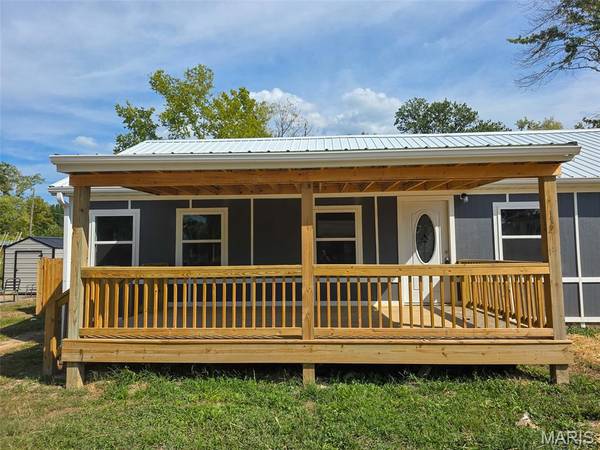 907 Marlowe ST, Fredericktown, MO 63645