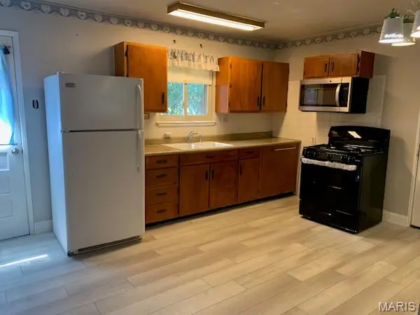 660 Central Parkway, Florissant, MO 63031