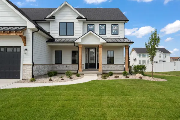 9400 Iris DR, St. John, IN 46373
