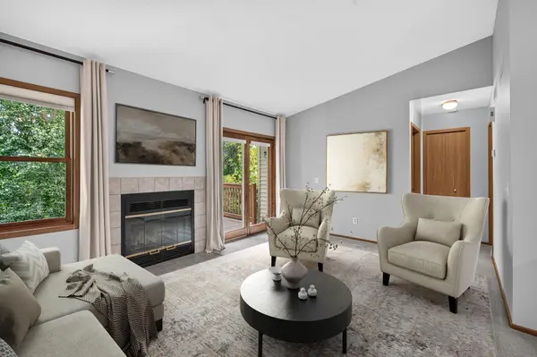 7359 Bren LN, Eden Prairie, MN 55346