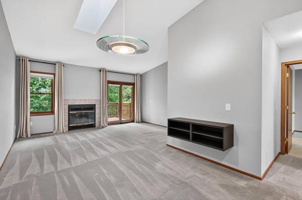 7359 Bren LN, Eden Prairie, MN 55346